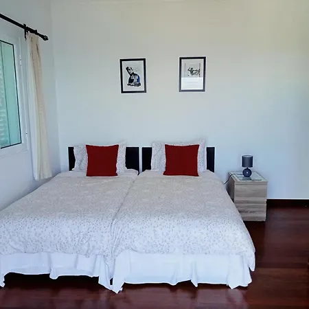The Artist House Hotel Arco da Calheta  Room photo